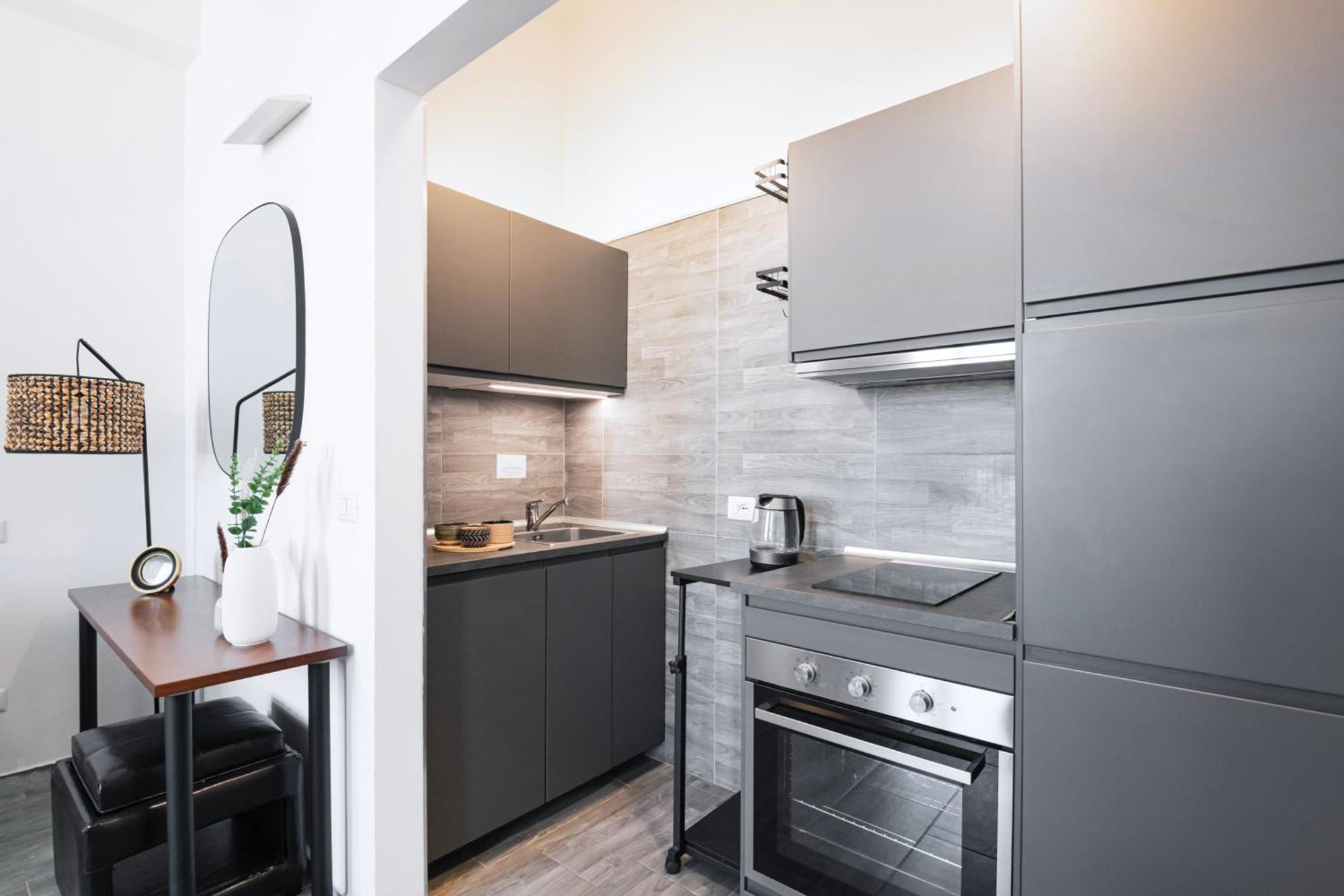 Easylife - Studio Moderno E Luminoso In Repubblica มิลาน ภายนอก รูปภาพ